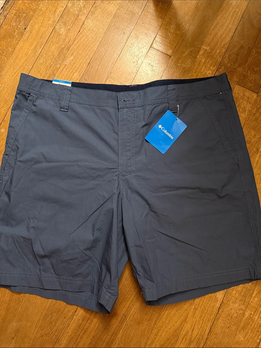 Men's Flat Front Navy Blue Shorts — Classic Casual